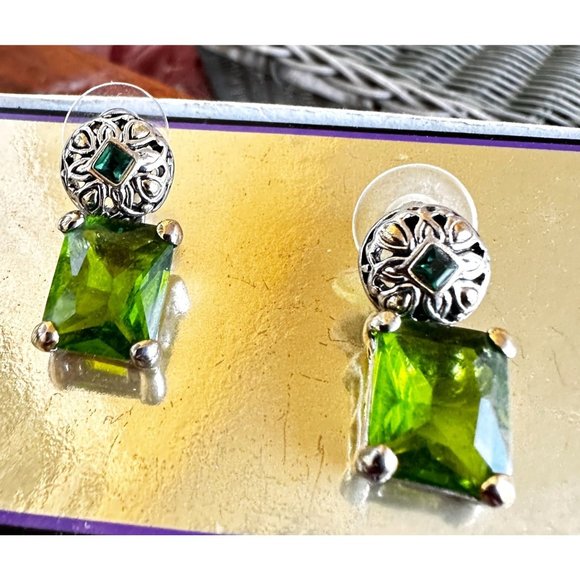 Vintage Green Glass Earrings Square Design St Patrick's Day Party Parade… - Picture 3 of 12